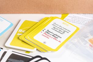 Cartas amarelas com as perguntas!